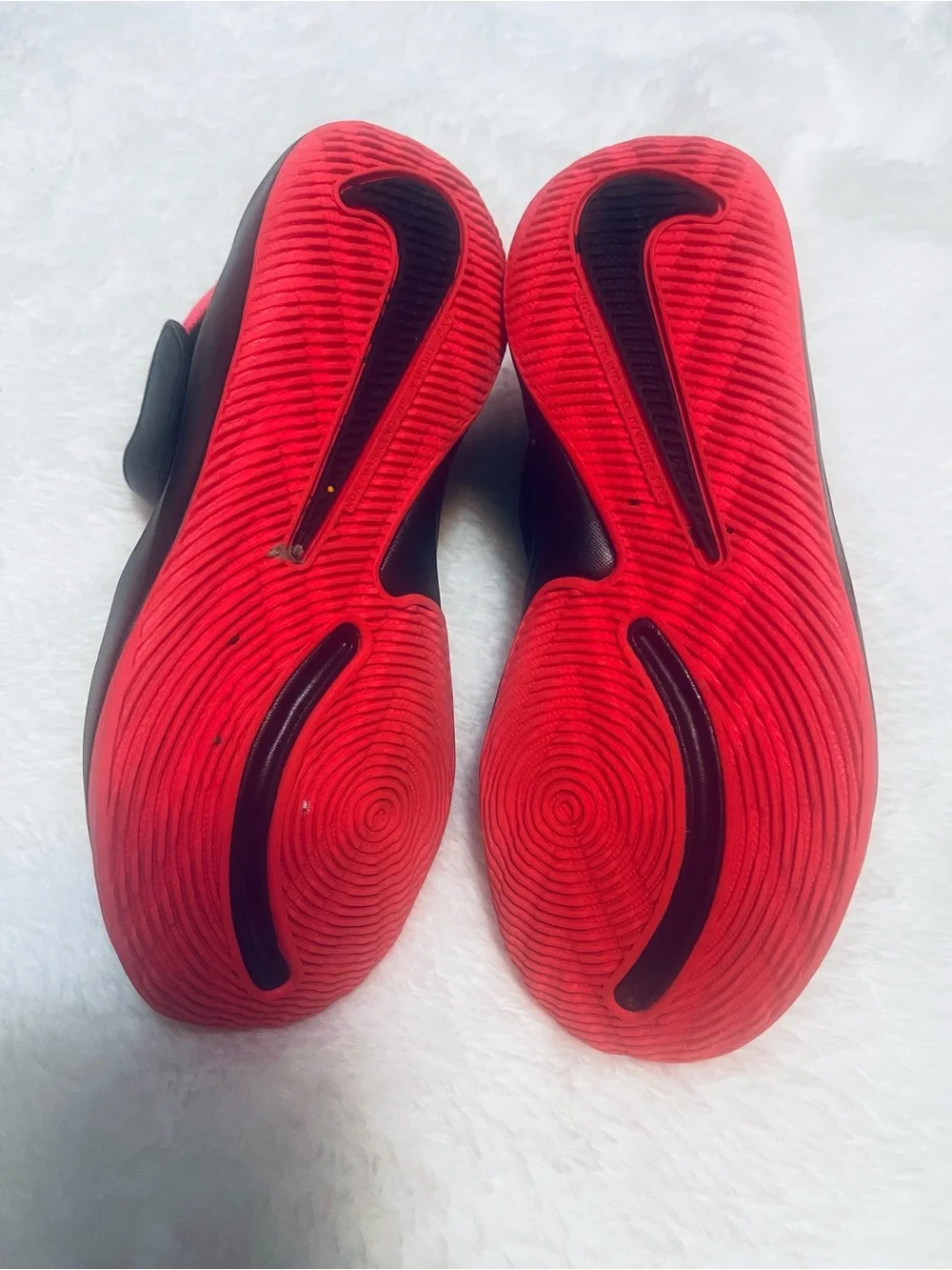 Nike Kids TeamHustle High-Top Sneakers - Black & Red
